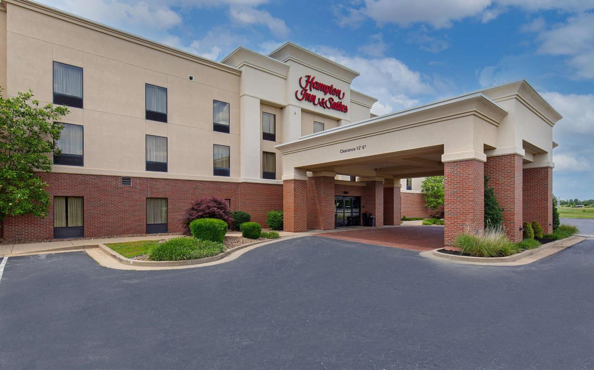 Hampton Inn & Suites Madisonville Exterior foto