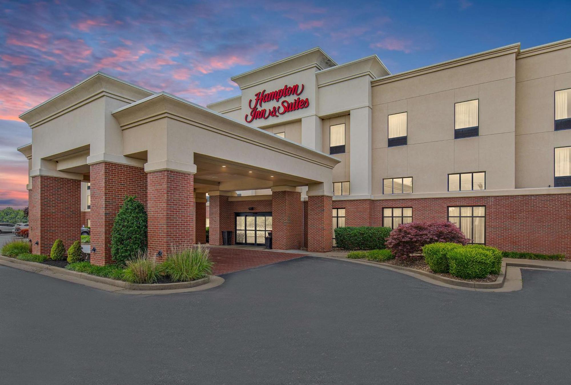 Hampton Inn & Suites Madisonville Exterior foto
